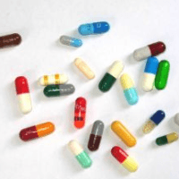 pilulky a tobolky vícebarevné